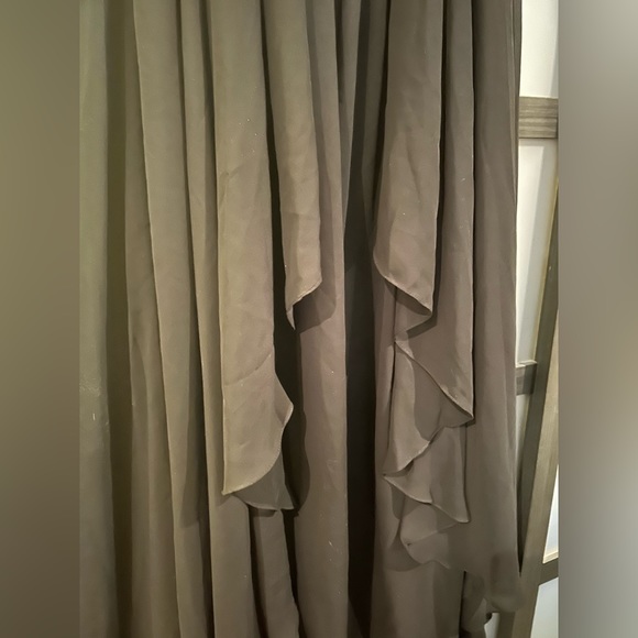 Stunning Evening Gown Size 13/14 - Picture 4 of 8